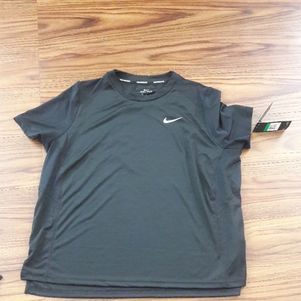 NWT Nike Running Top